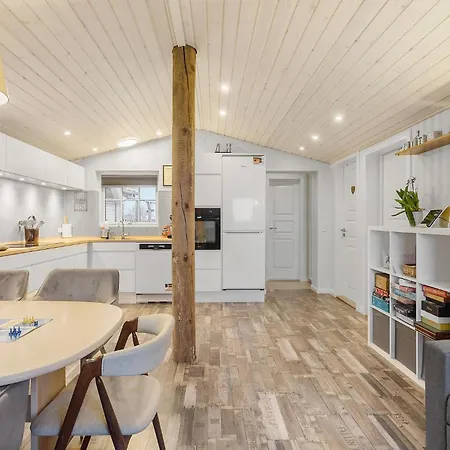 Gorgeous In With Wifi Holiday home